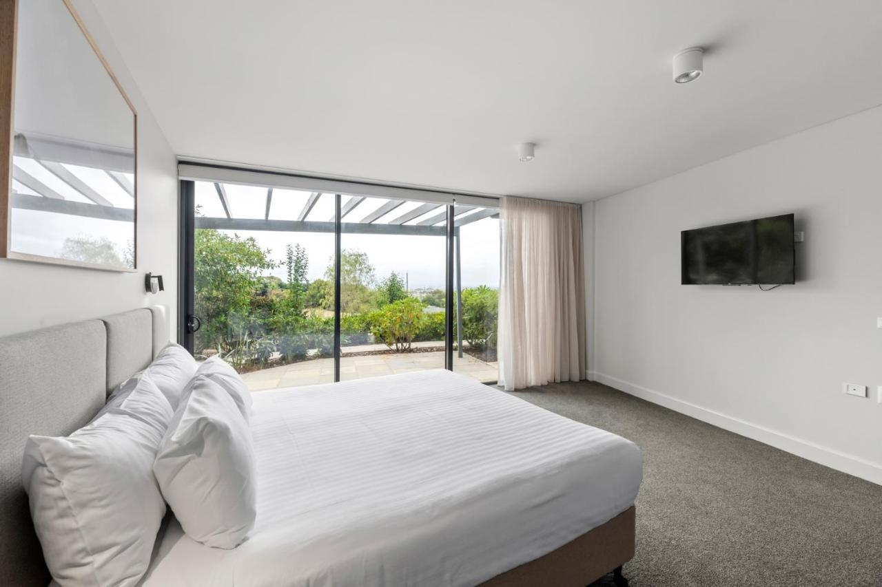 Two-Bedroom Suite - Free Wifi and Parking